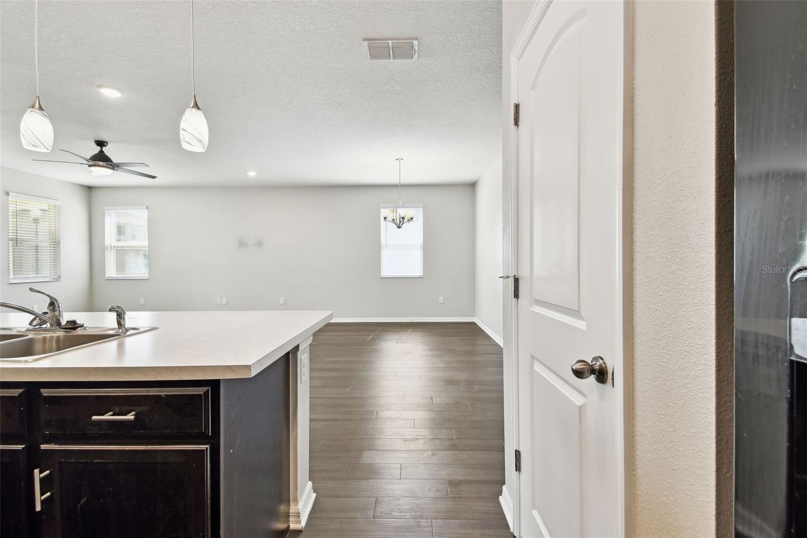 Image 11 of 58 For 10628 Massimo Drive