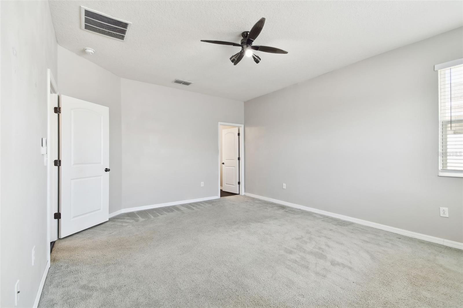 Image 15 of 58 For 10628 Massimo Drive