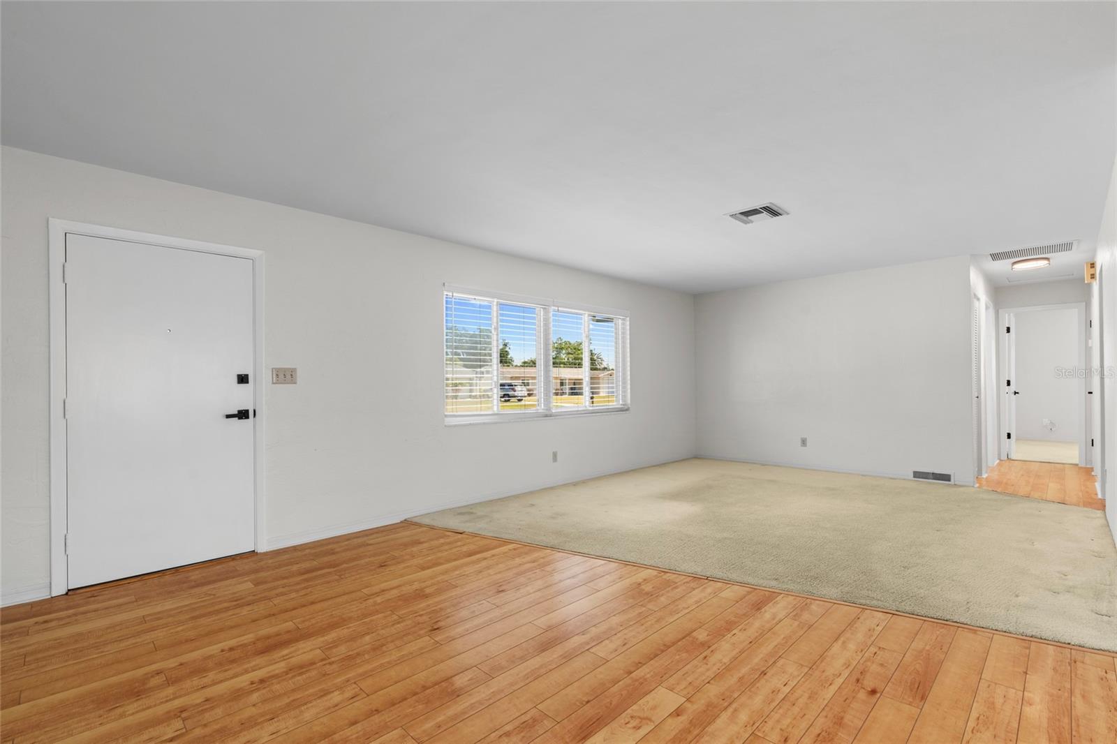 Image 11 of 59 For 11762 82nd Terrace
