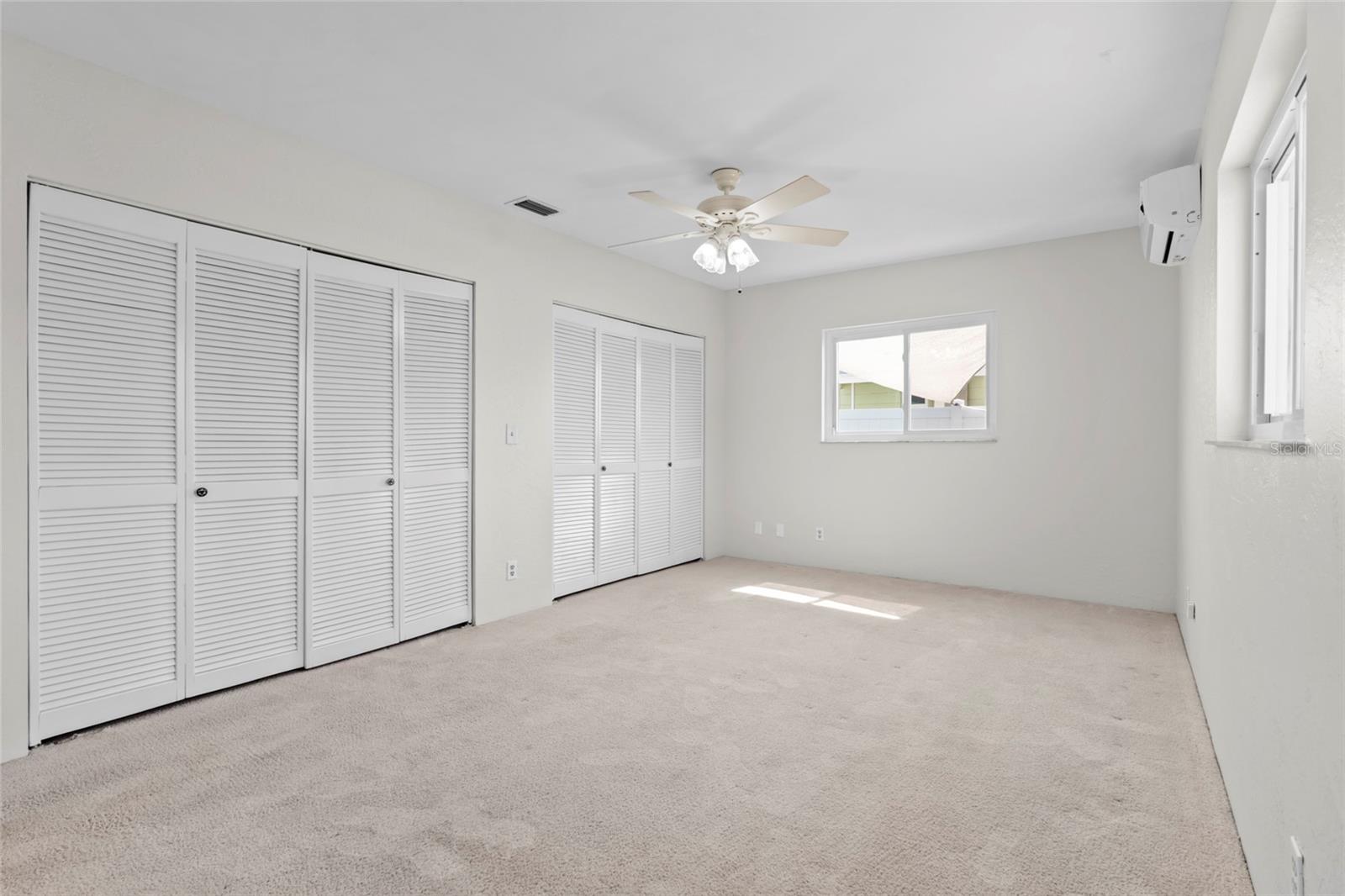 Image 22 of 59 For 11762 82nd Terrace