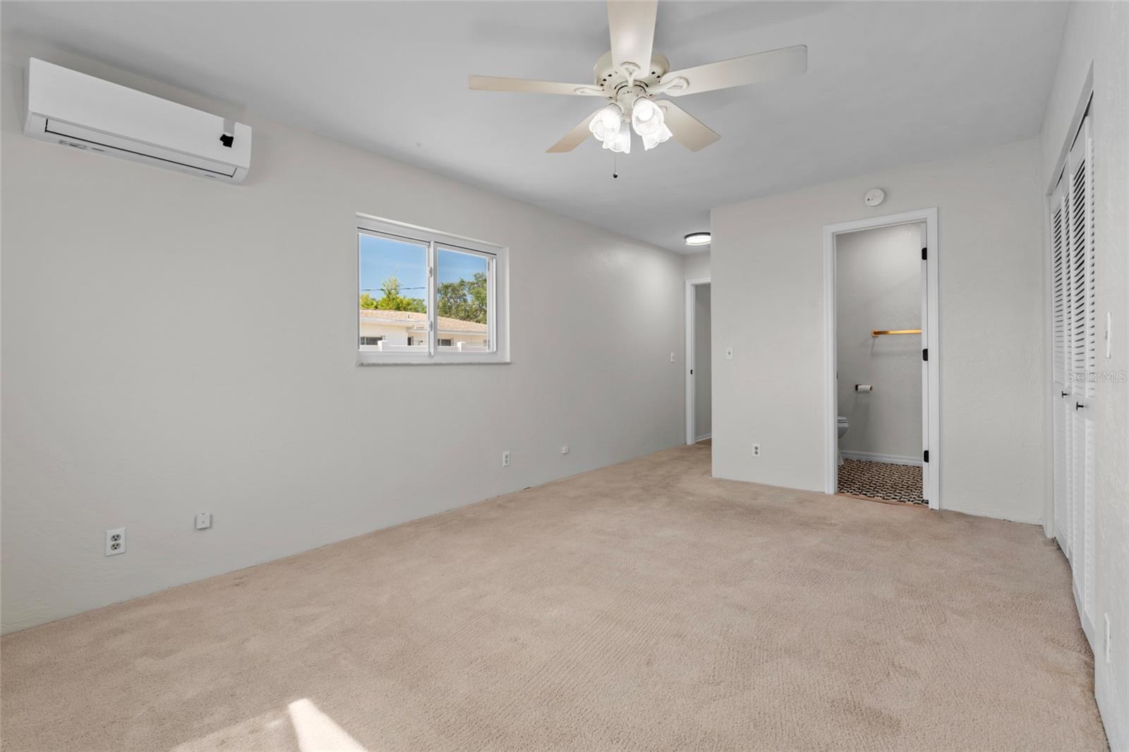 Image 24 of 59 For 11762 82nd Terrace