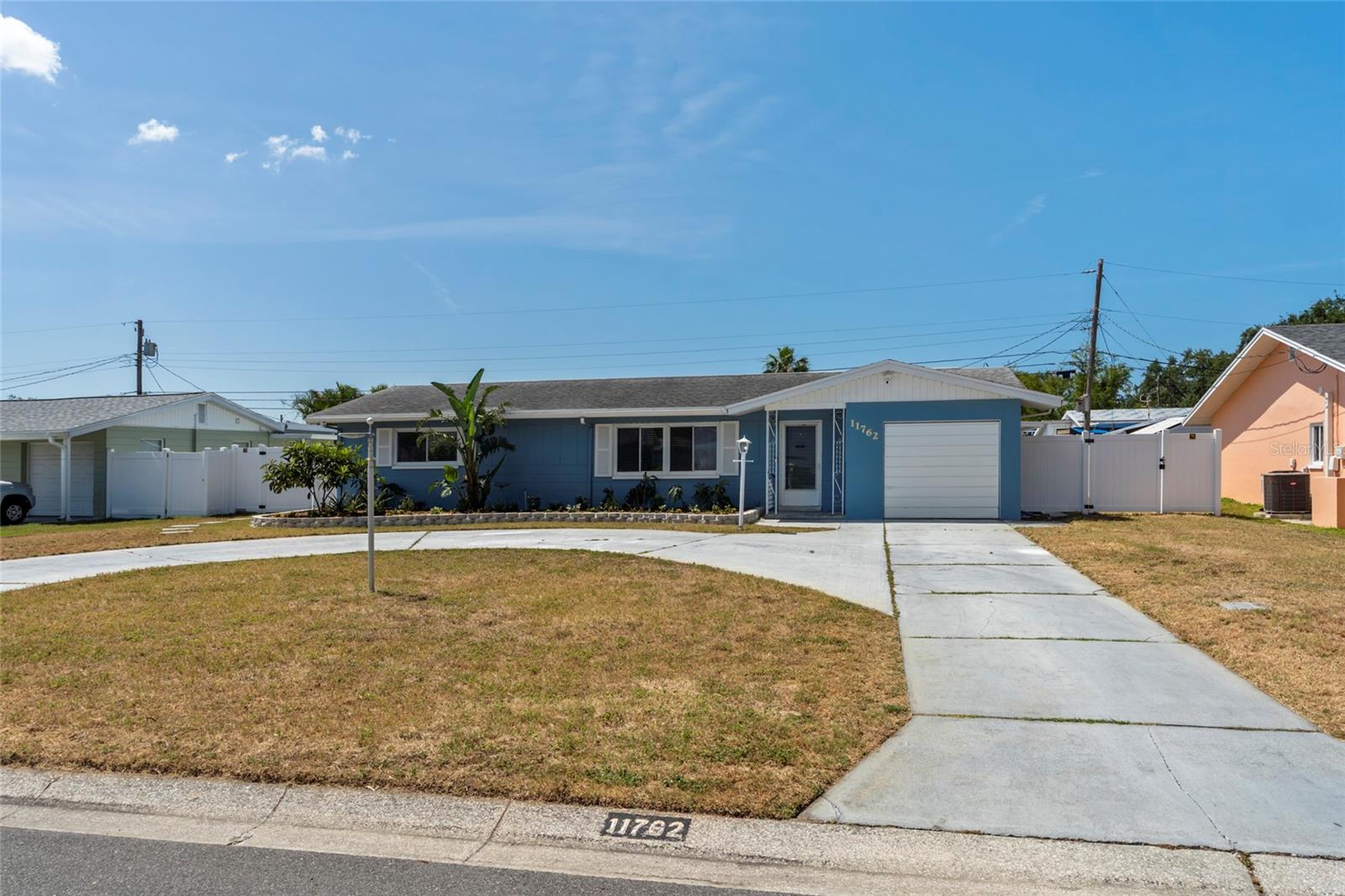 Image 40 of 59 For 11762 82nd Terrace