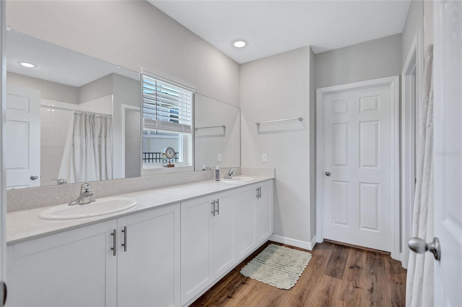 Image 22 of 81 For 12710 Hysmith Loop