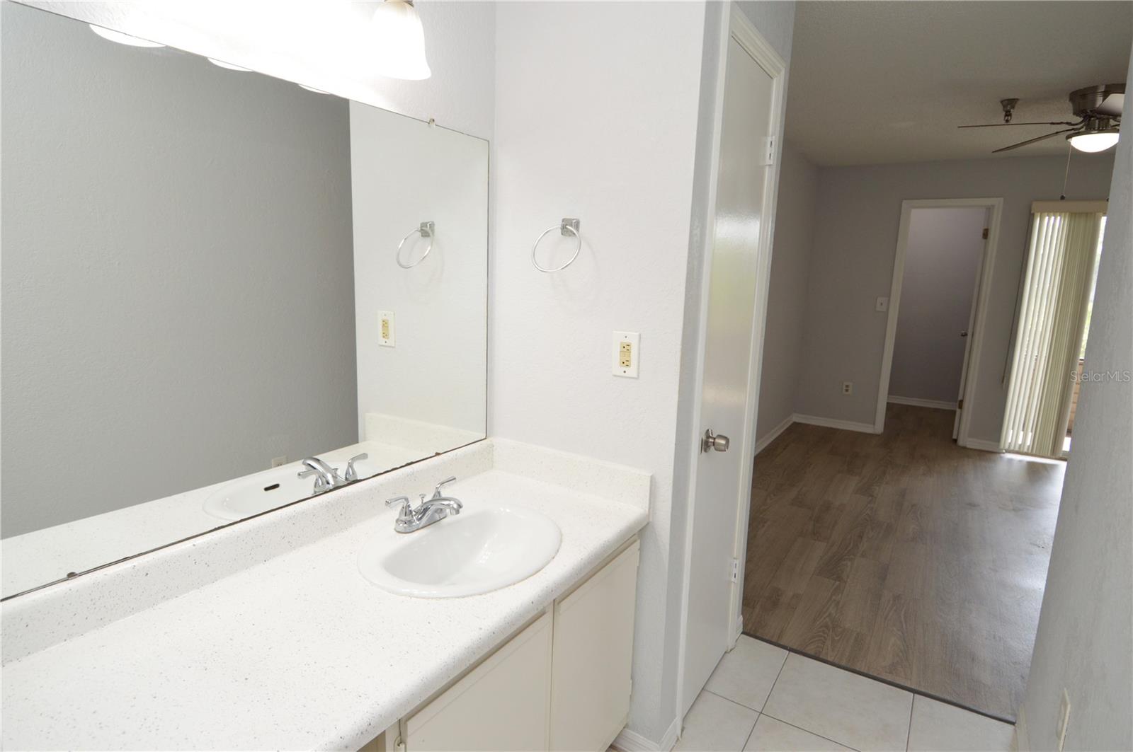 Image 39 of 98 For 10265 Gandy Boulevard N 1511