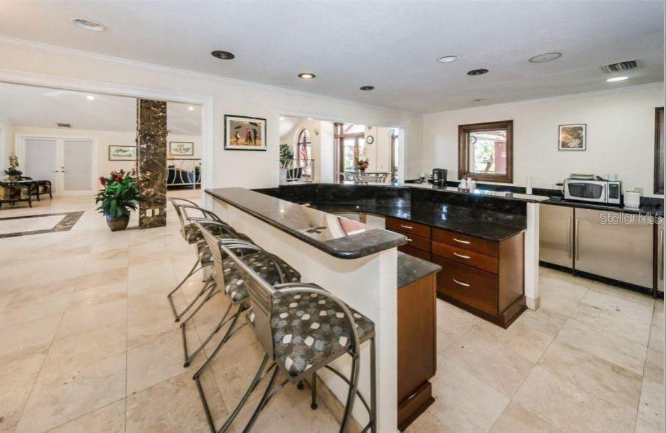 Image 71 of 98 For 10265 Gandy Boulevard N 1511