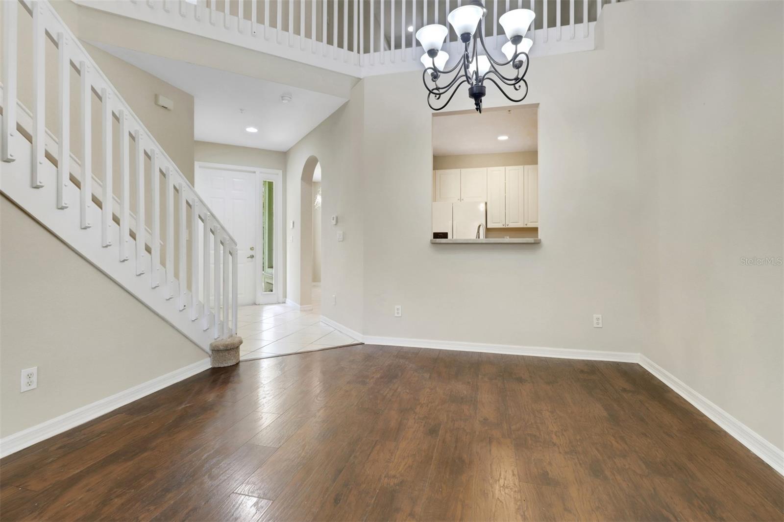 Image 3 of 41 For 1330 Mariposa Circle 104