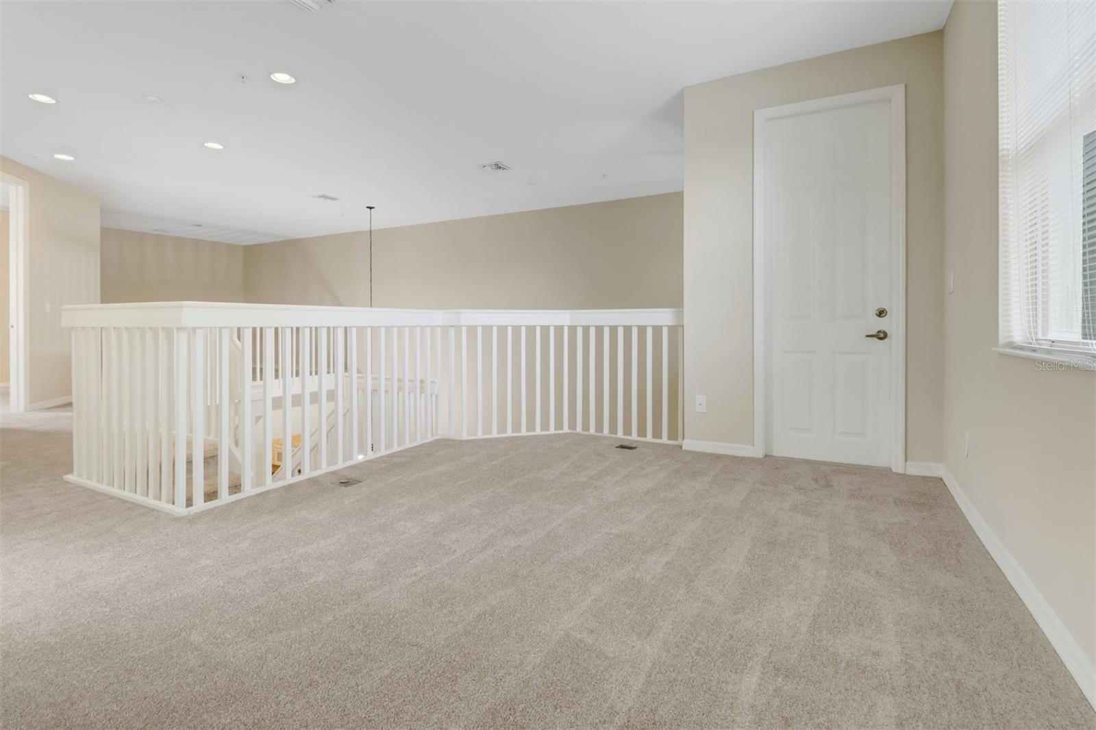 Image 31 of 41 For 1330 Mariposa Circle 104