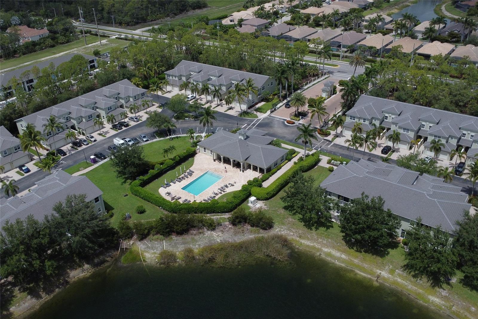 Image 33 of 41 For 1330 Mariposa Circle 104