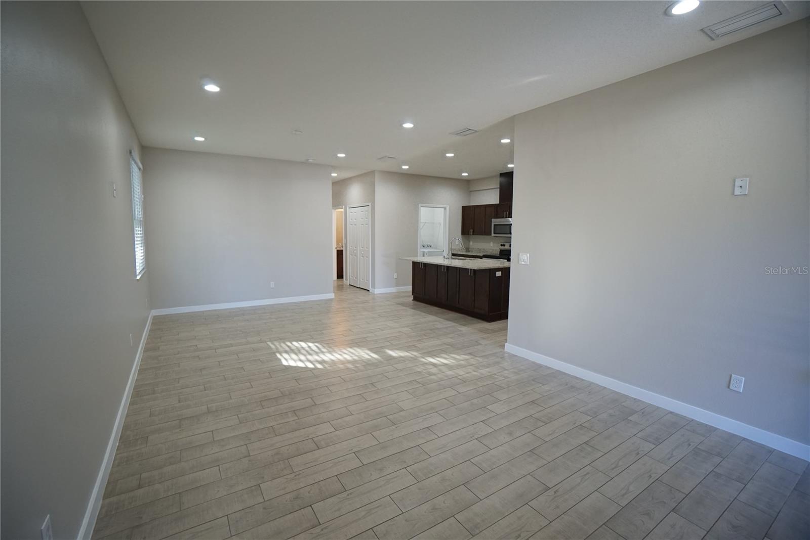 Image 4 of 17 For 4210 Coolidge Avenue 4