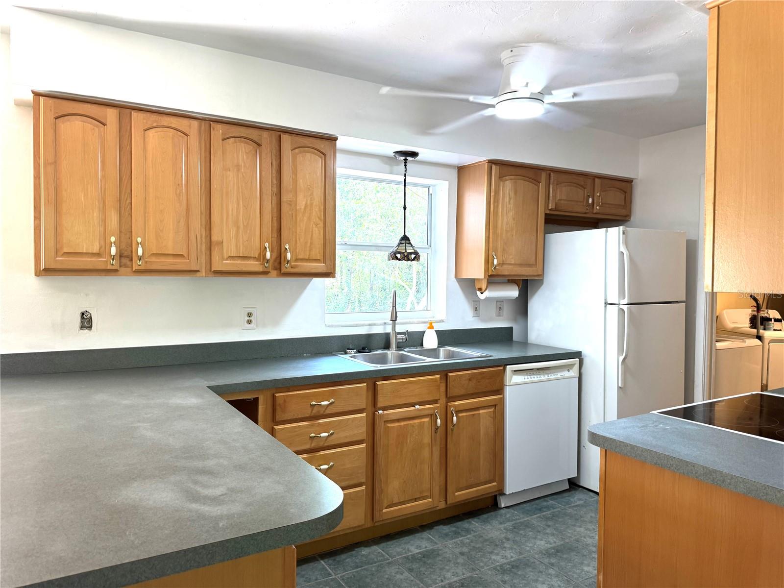 Image 3 of 46 For 9020 Arcadia Way