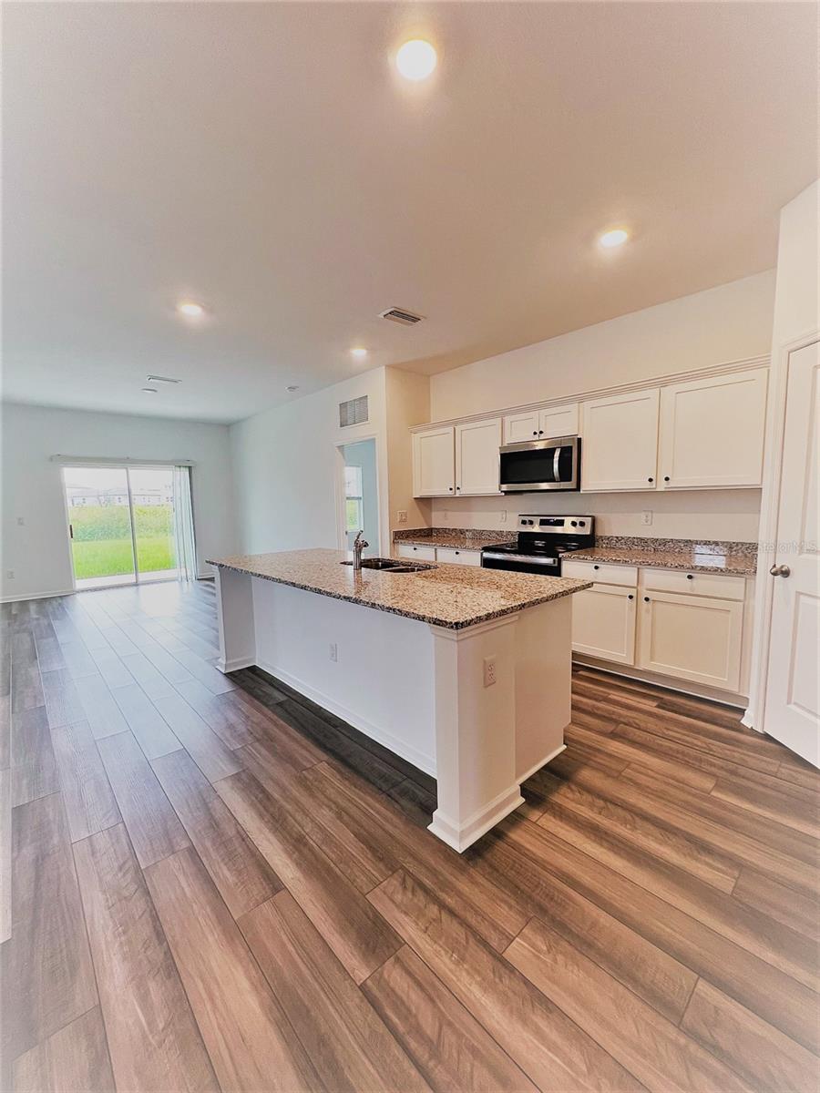 Image 4 of 23 For 35800 Buttonweed Trail