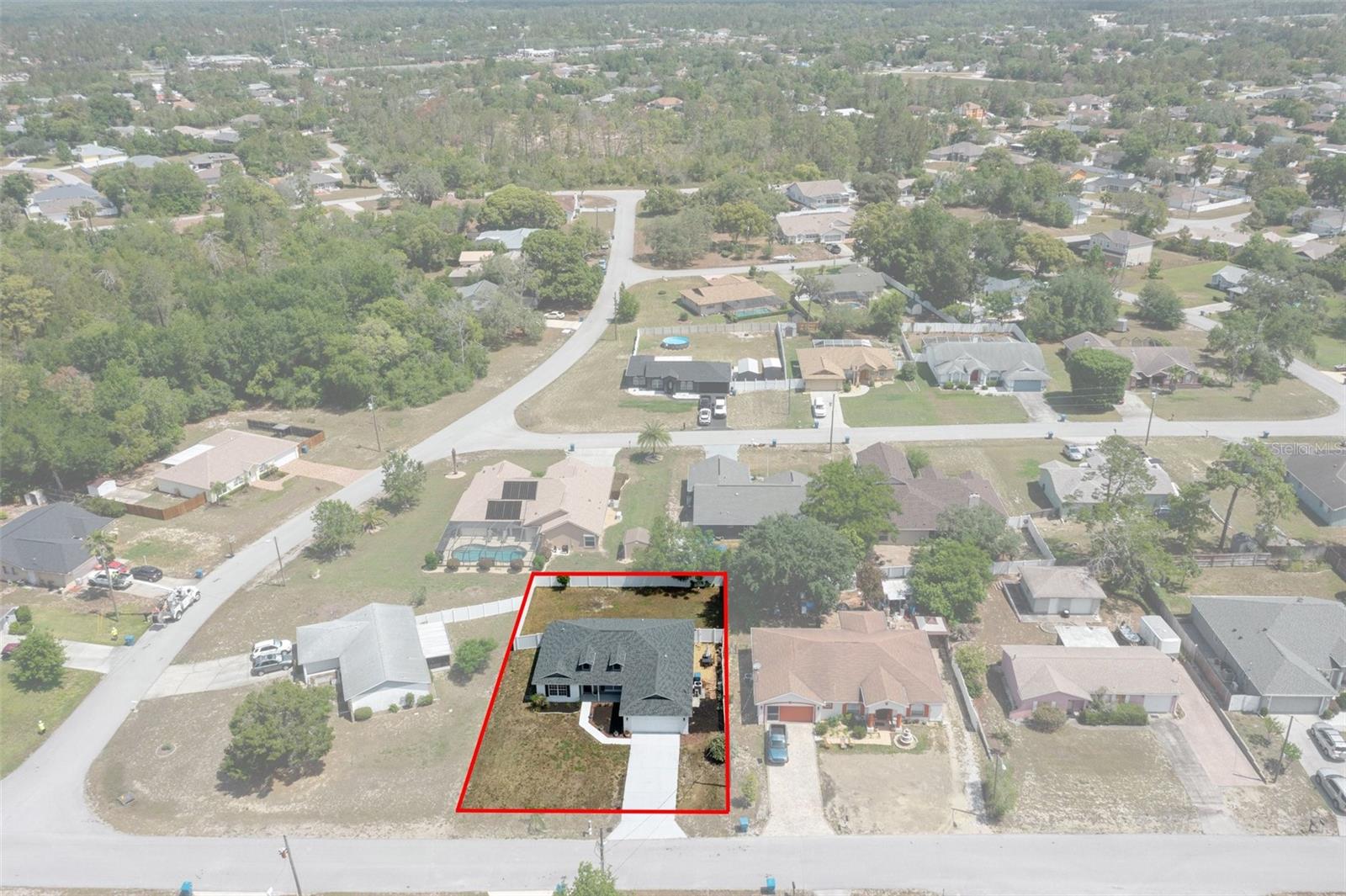 Listing photo id 42 for 10101 Langan Street