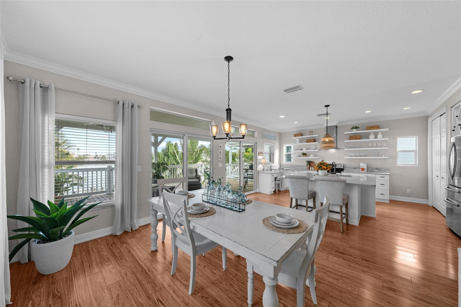 Image 10 of 65 For 12116 Lagoon Lane