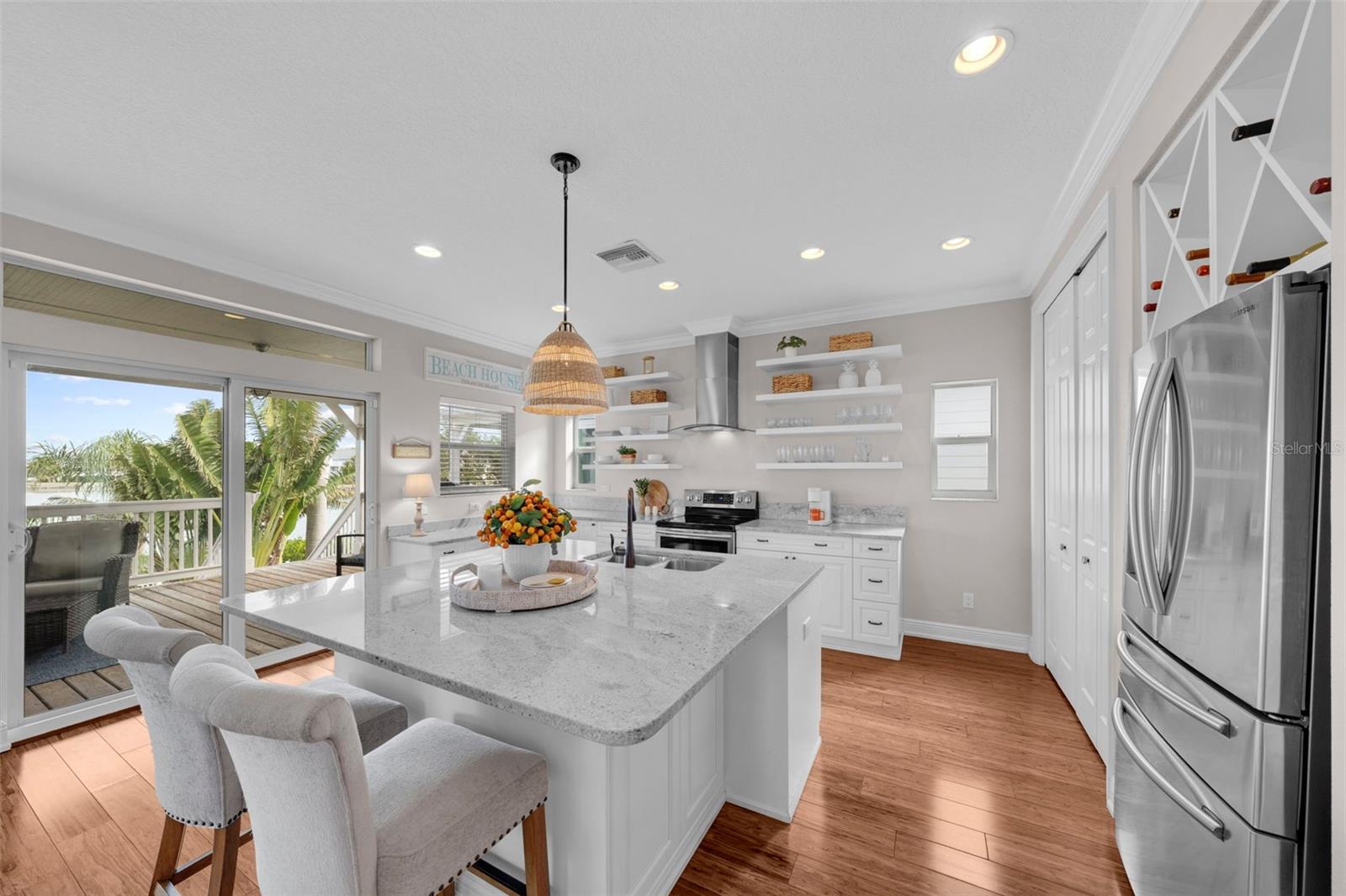 Image 14 of 65 For 12116 Lagoon Lane