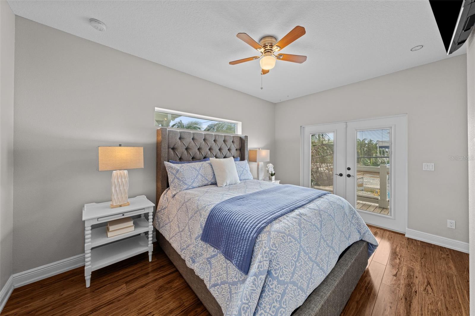 Image 33 of 65 For 12116 Lagoon Lane