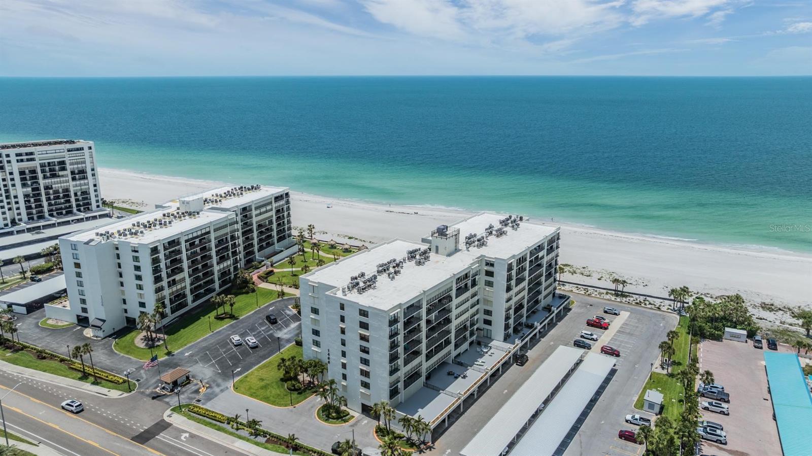 Image 3 of 40 For 1400 Gulf Boulevard 306