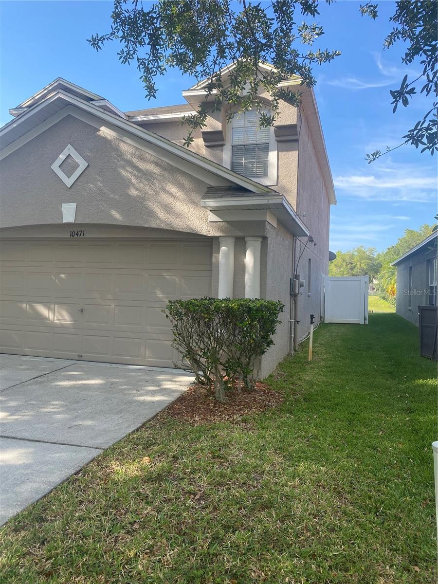 Image 2 of 30 For 10471 Lucaya Drive