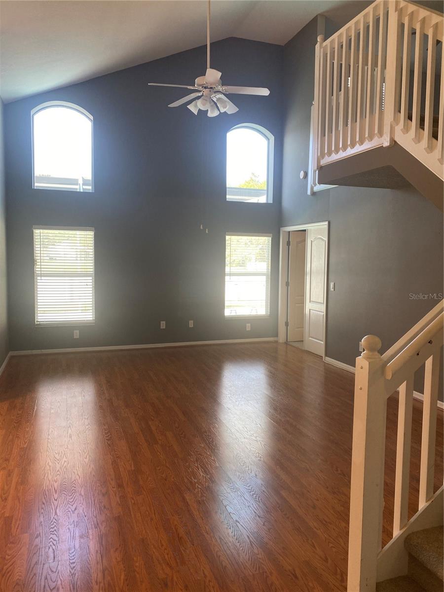 Image 5 of 30 For 10471 Lucaya Drive