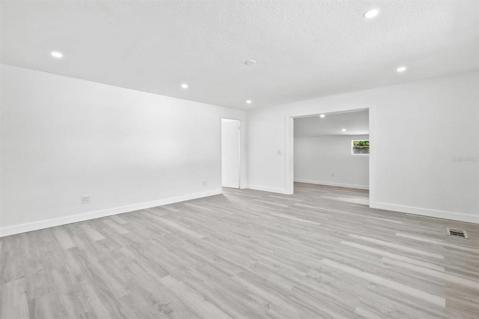 Image 18 of 48 For 8517 Indian Ridge Trail