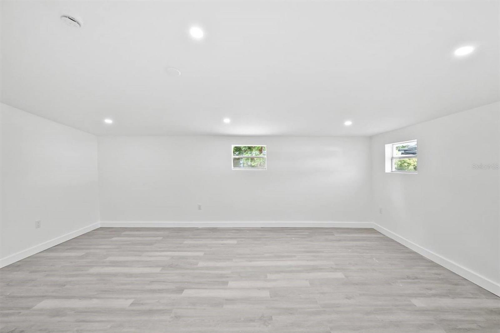 Image 30 of 48 For 8517 Indian Ridge Trail