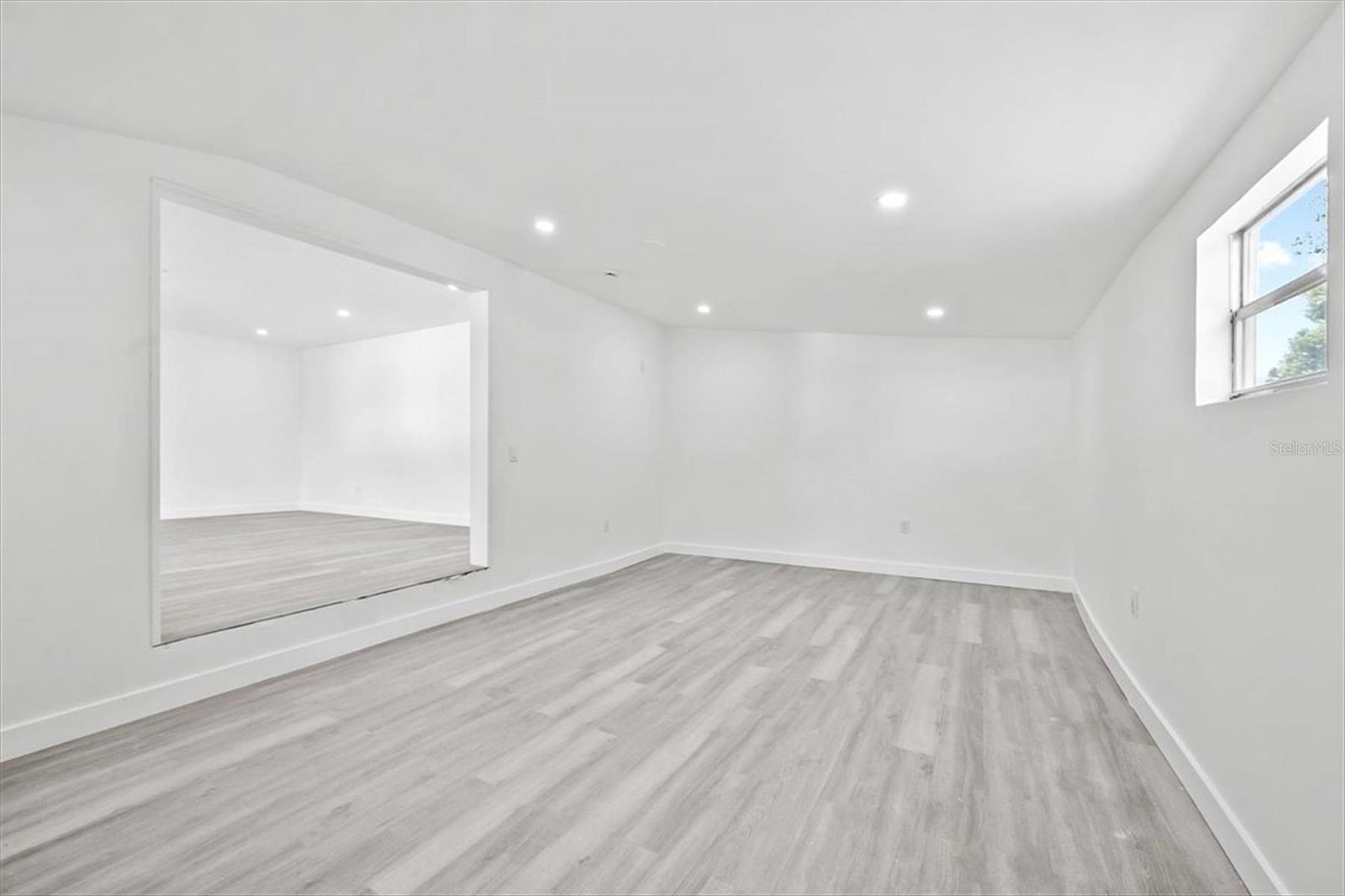 Image 32 of 48 For 8517 Indian Ridge Trail