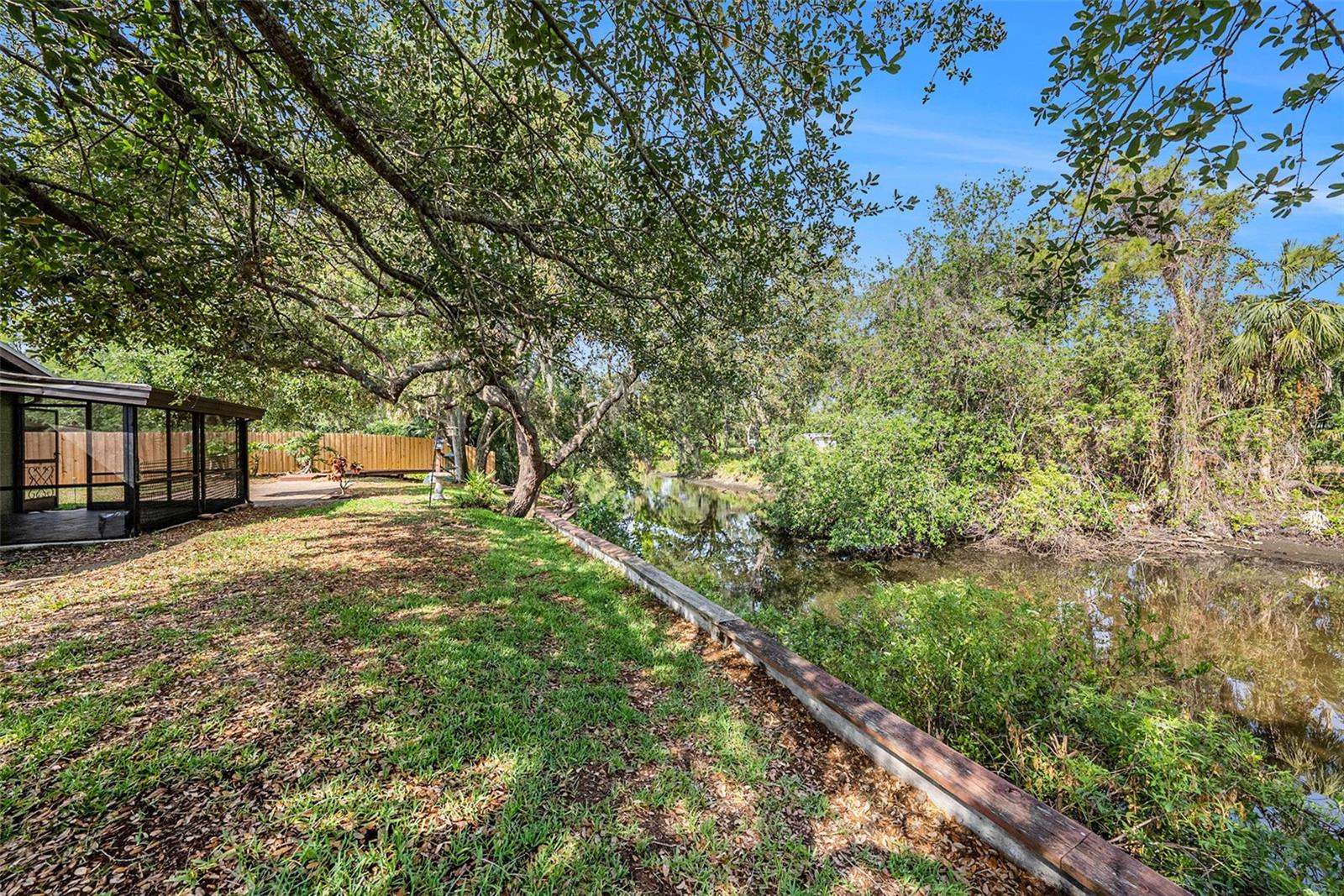 Image 26 of 27 For 8517 Woodwick Court