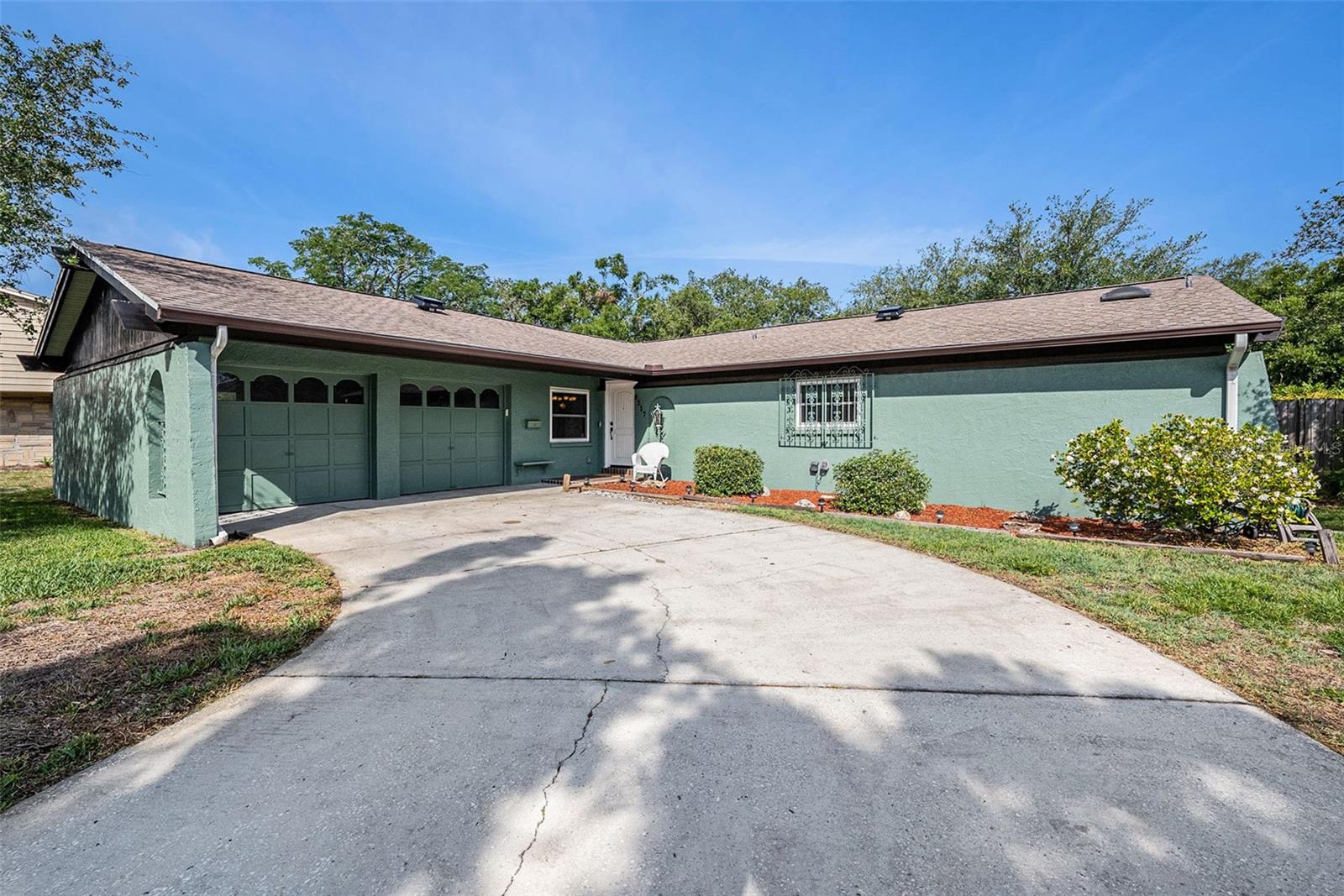 Image 3 of 27 For 8517 Woodwick Court