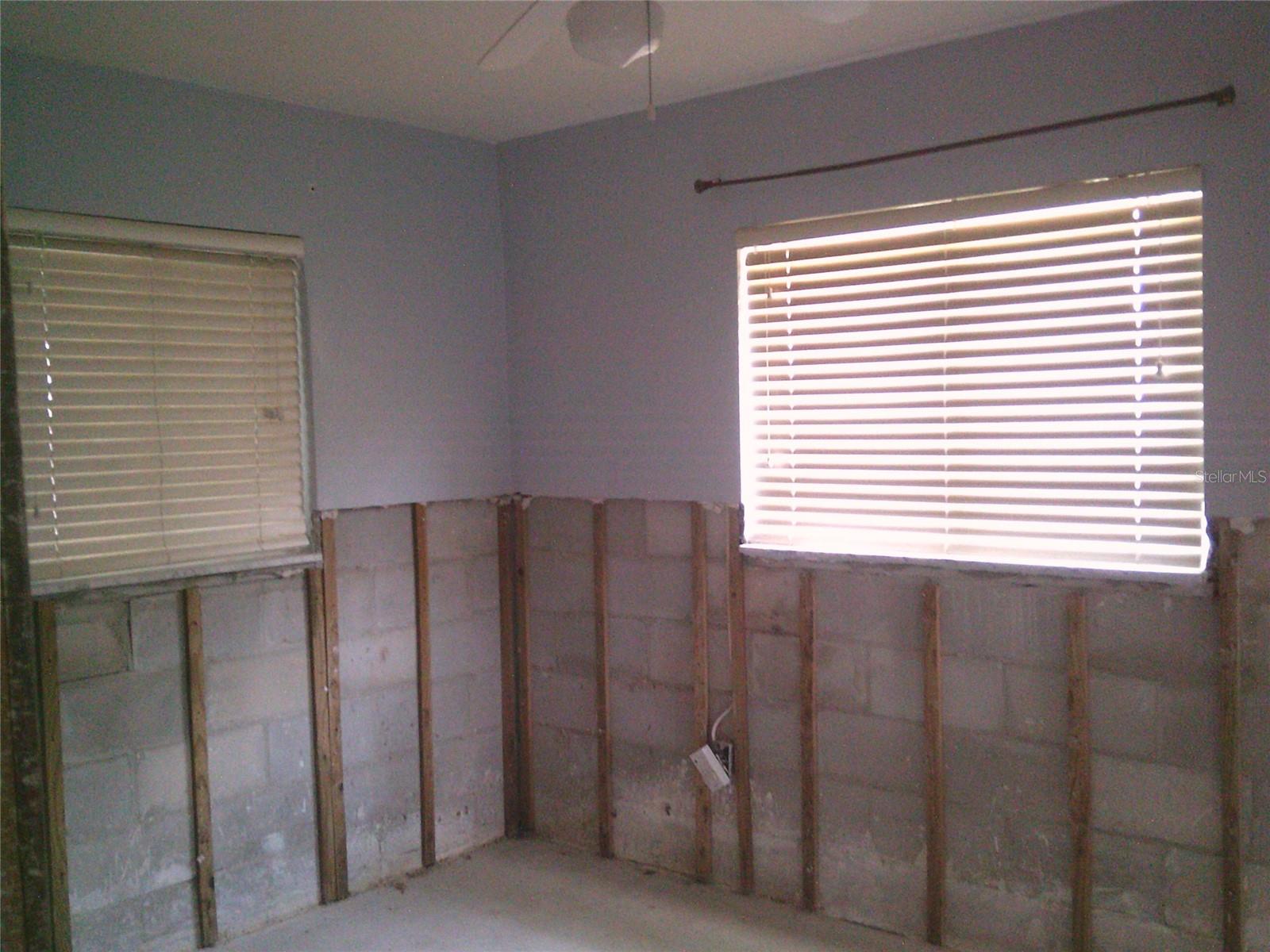 Image 17 of 25 For 212 Driftwood Place