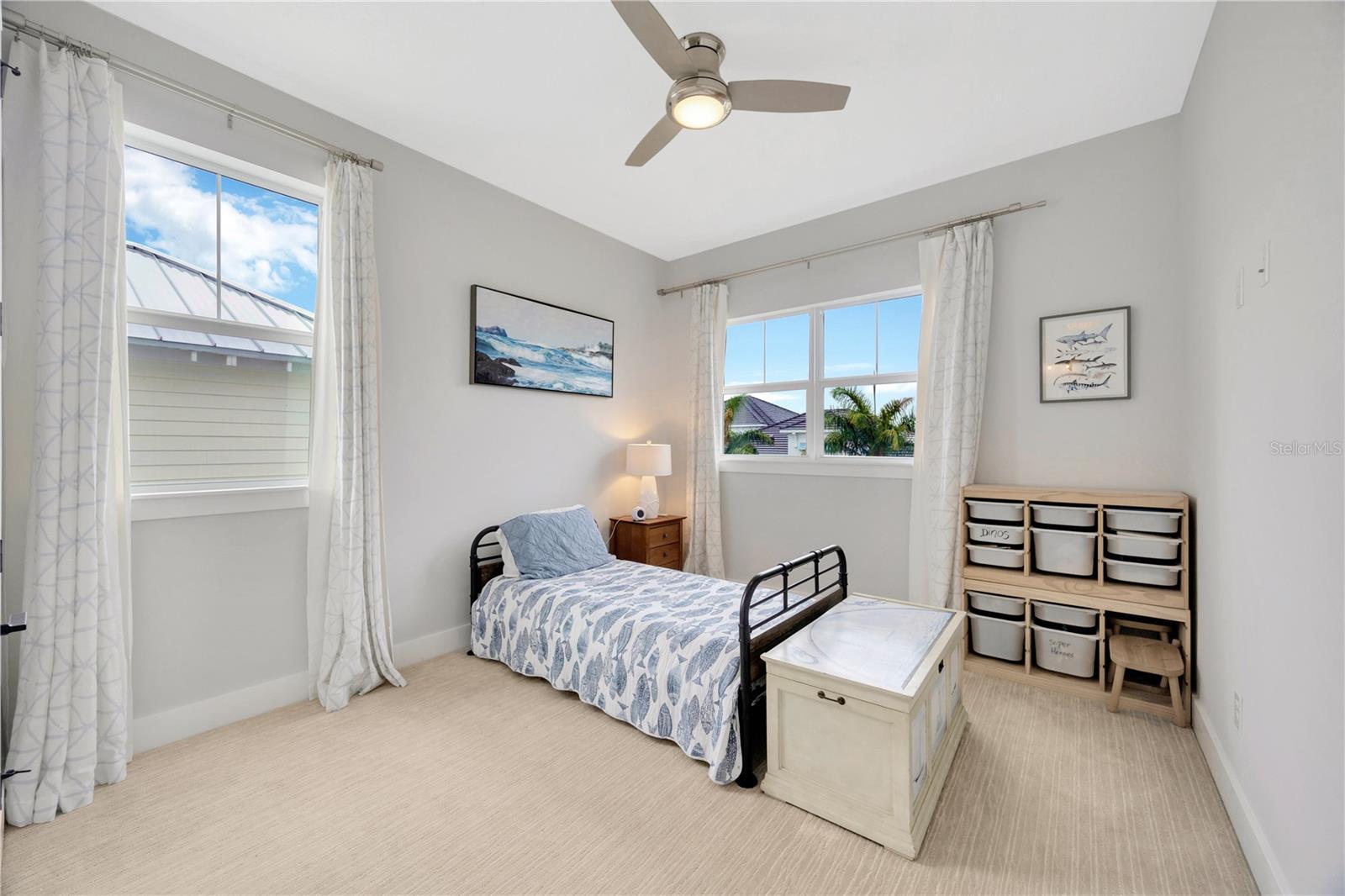 Image 23 of 31 For 615r Mirabay Boulevard