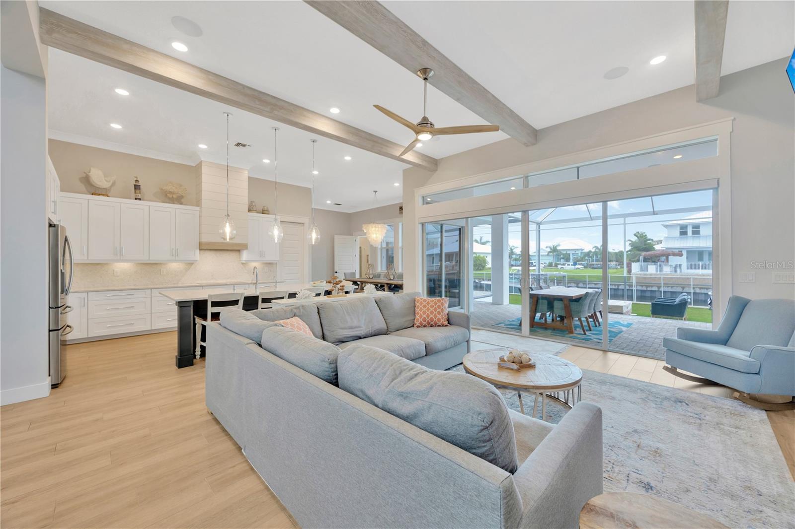 Image 3 of 31 For 615r Mirabay Boulevard