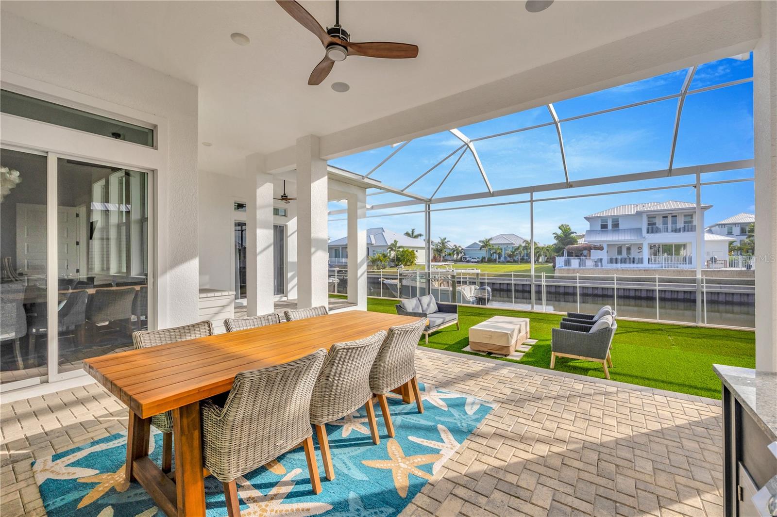Image 9 of 31 For 615r Mirabay Boulevard