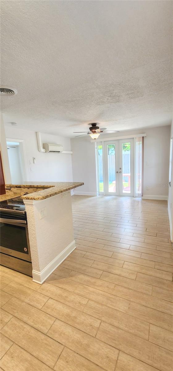 Image 5 of 17 For 14026 Parsley Drive B