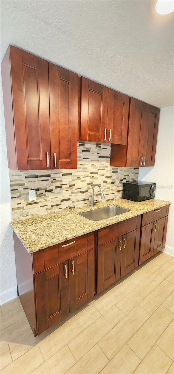 Image 7 of 17 For 14026 Parsley Drive B