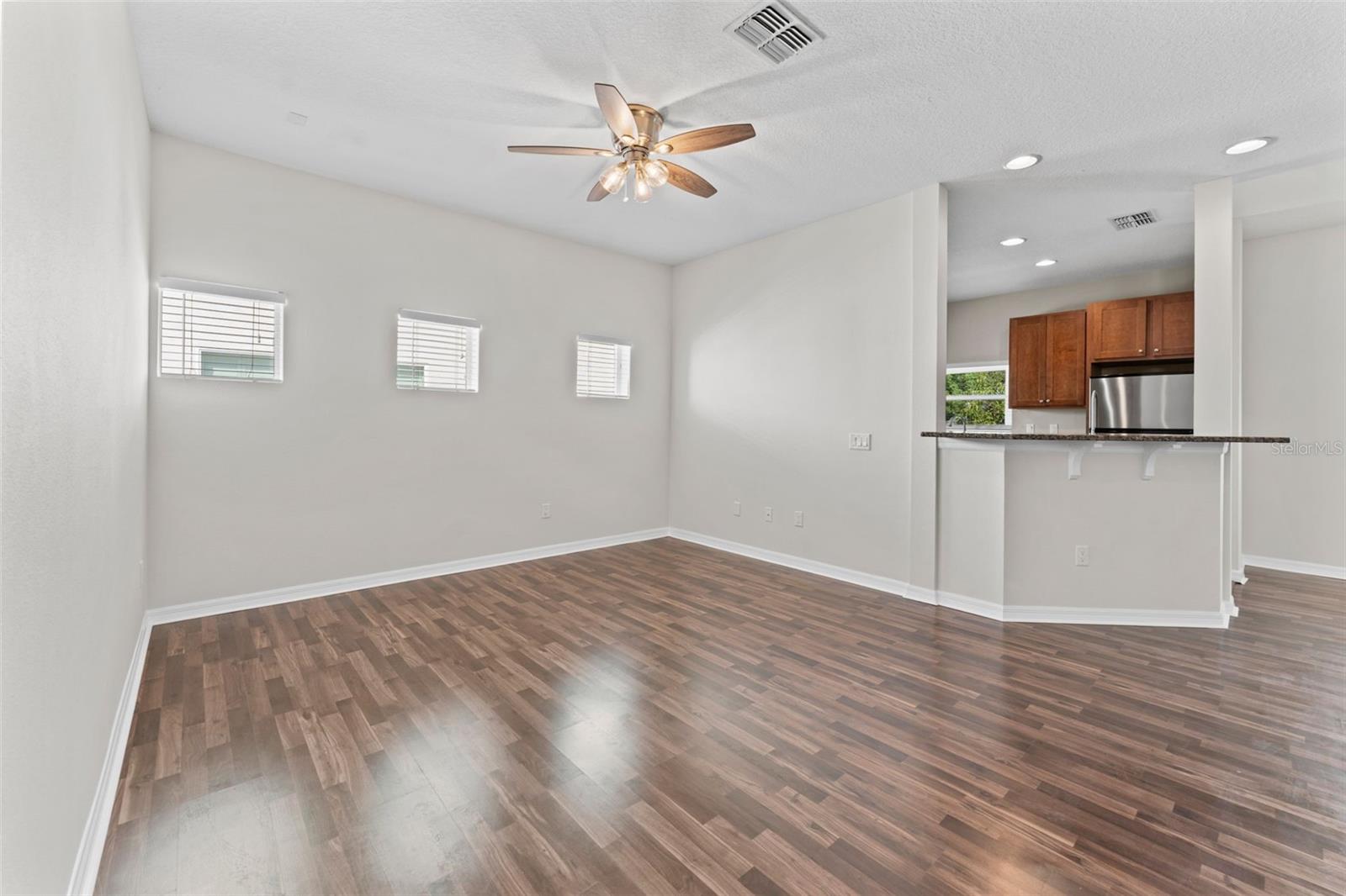 Image 10 of 41 For 3605 Bay Heights Way