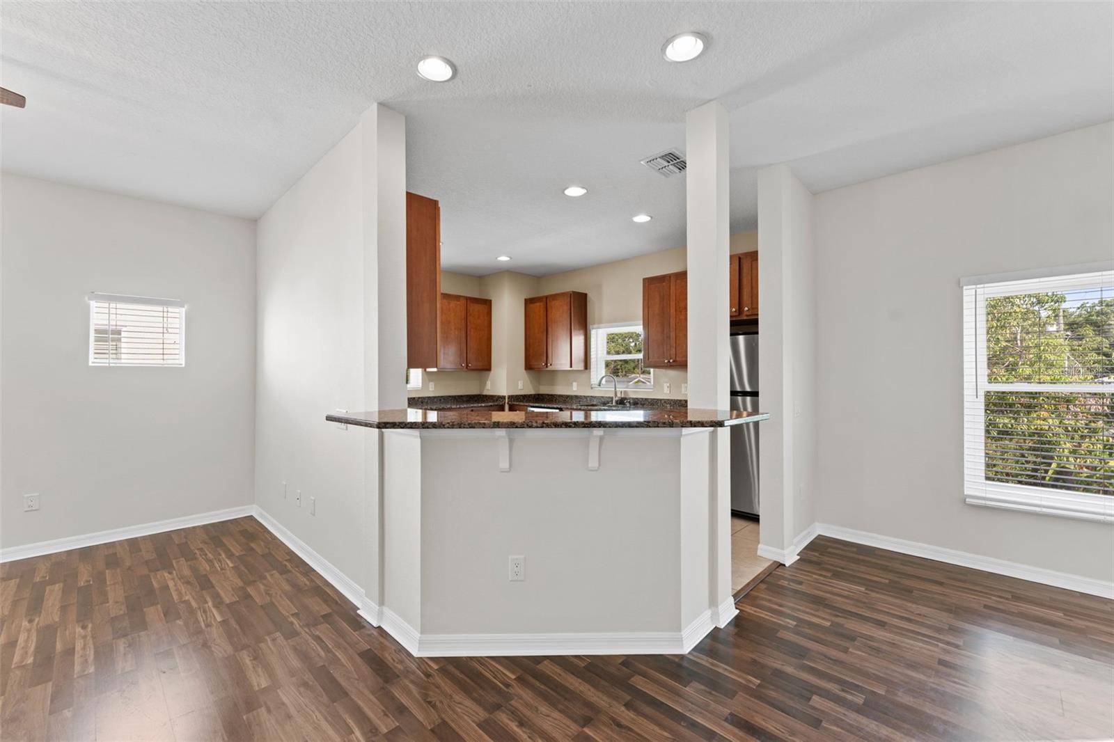 Image 12 of 41 For 3605 Bay Heights Way