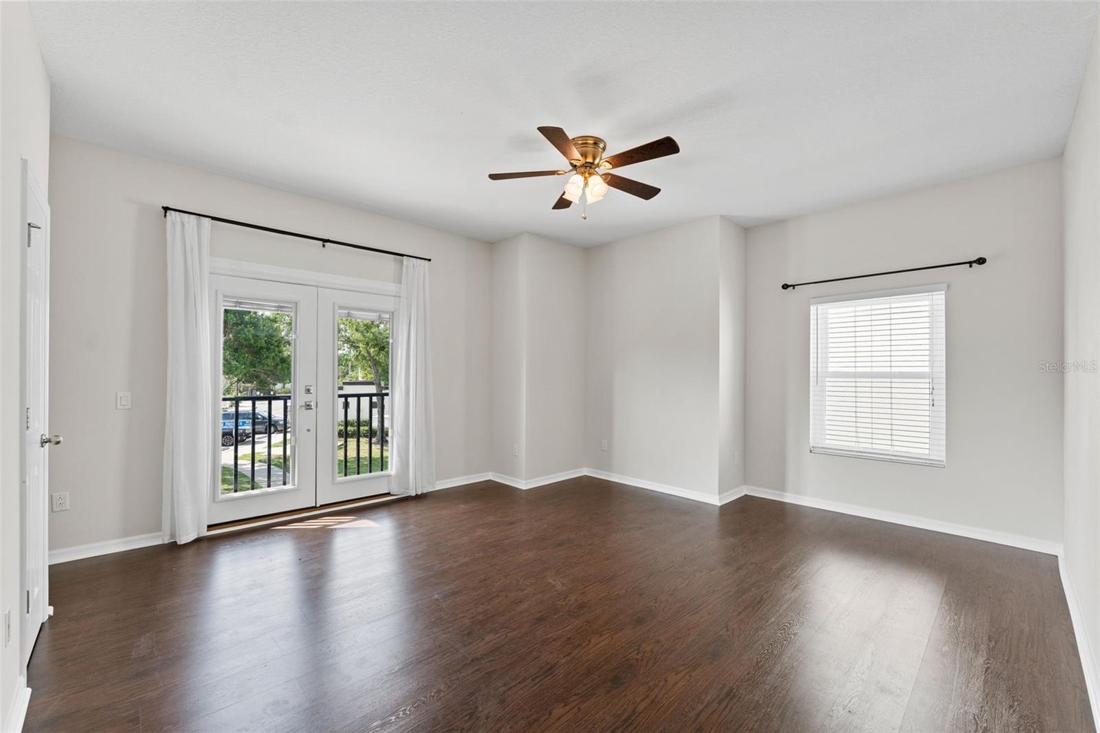 Image 19 of 41 For 3605 Bay Heights Way