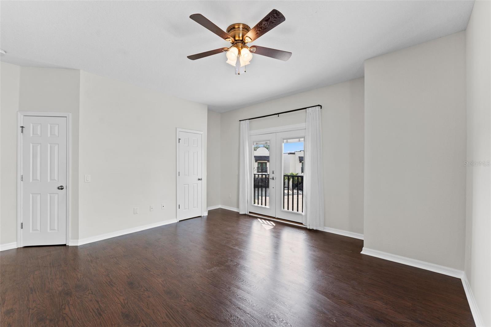 Image 20 of 41 For 3605 Bay Heights Way