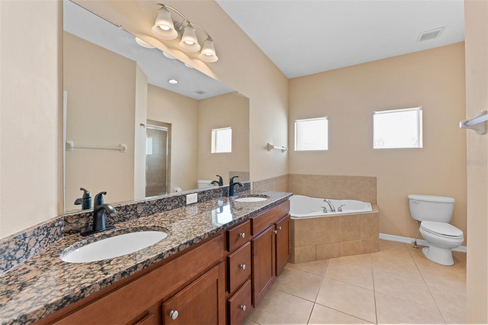Image 24 of 41 For 3605 Bay Heights Way