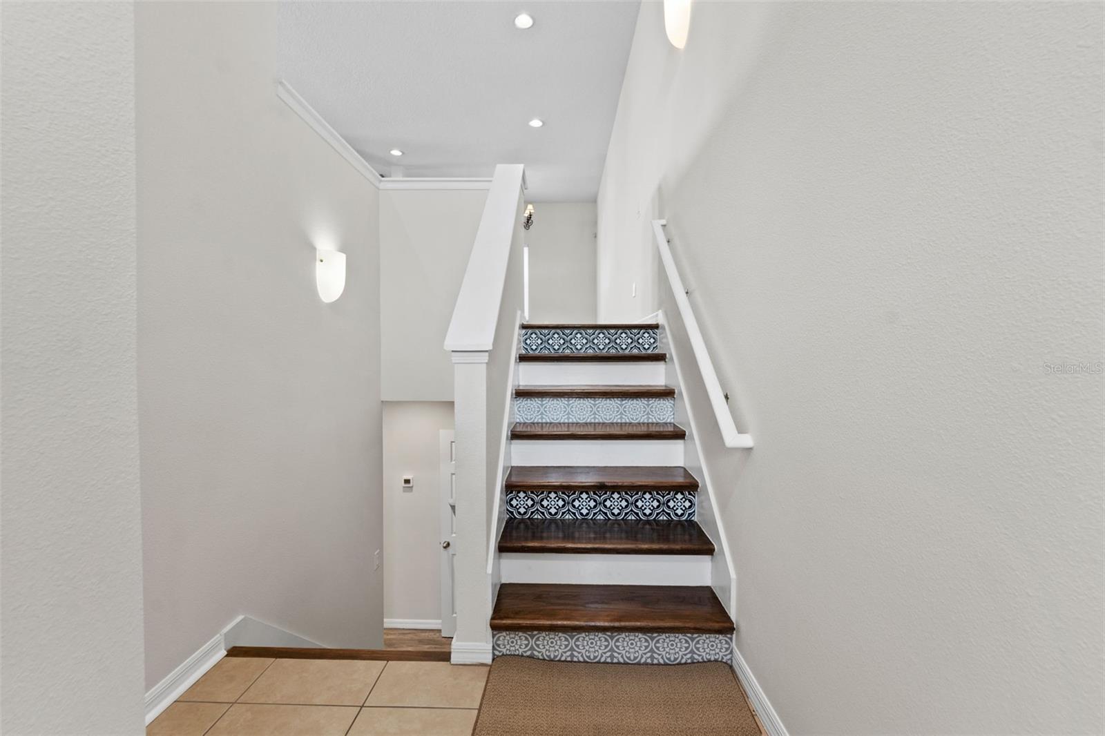 Image 7 of 41 For 3605 Bay Heights Way