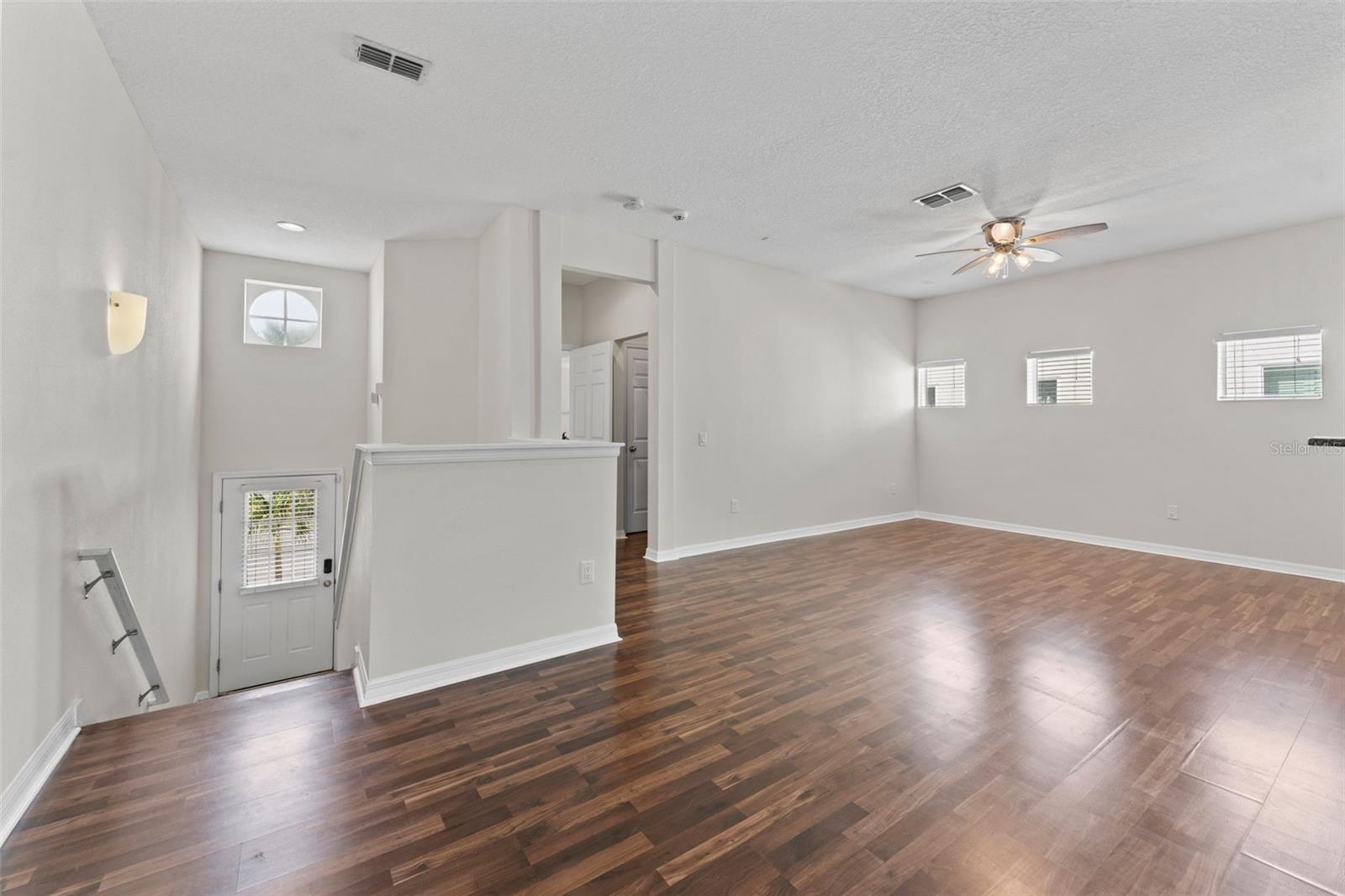 Image 8 of 41 For 3605 Bay Heights Way