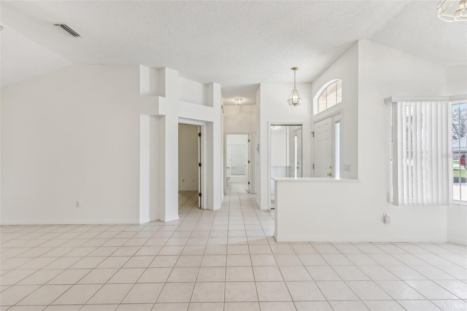 Image 7 of 27 For 515 Torres Place
