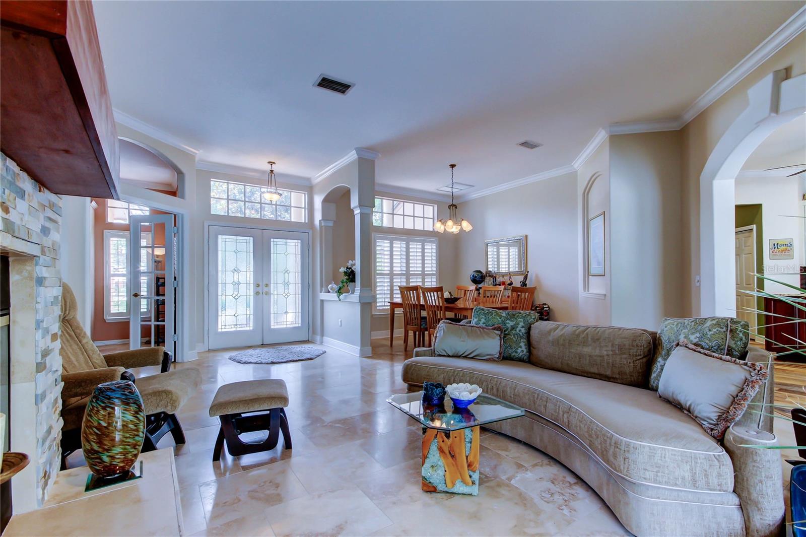 Image 10 of 65 For 15302 Lake Maurine Drive