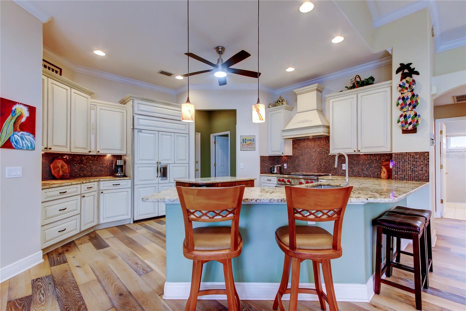 Image 18 of 65 For 15302 Lake Maurine Drive