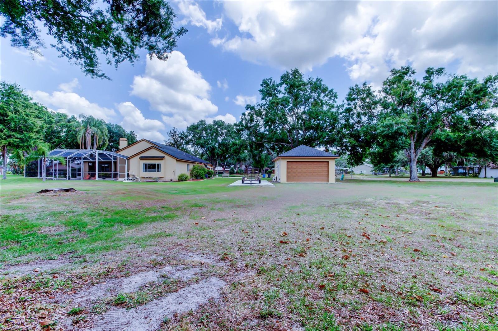 Image 54 of 65 For 15302 Lake Maurine Drive