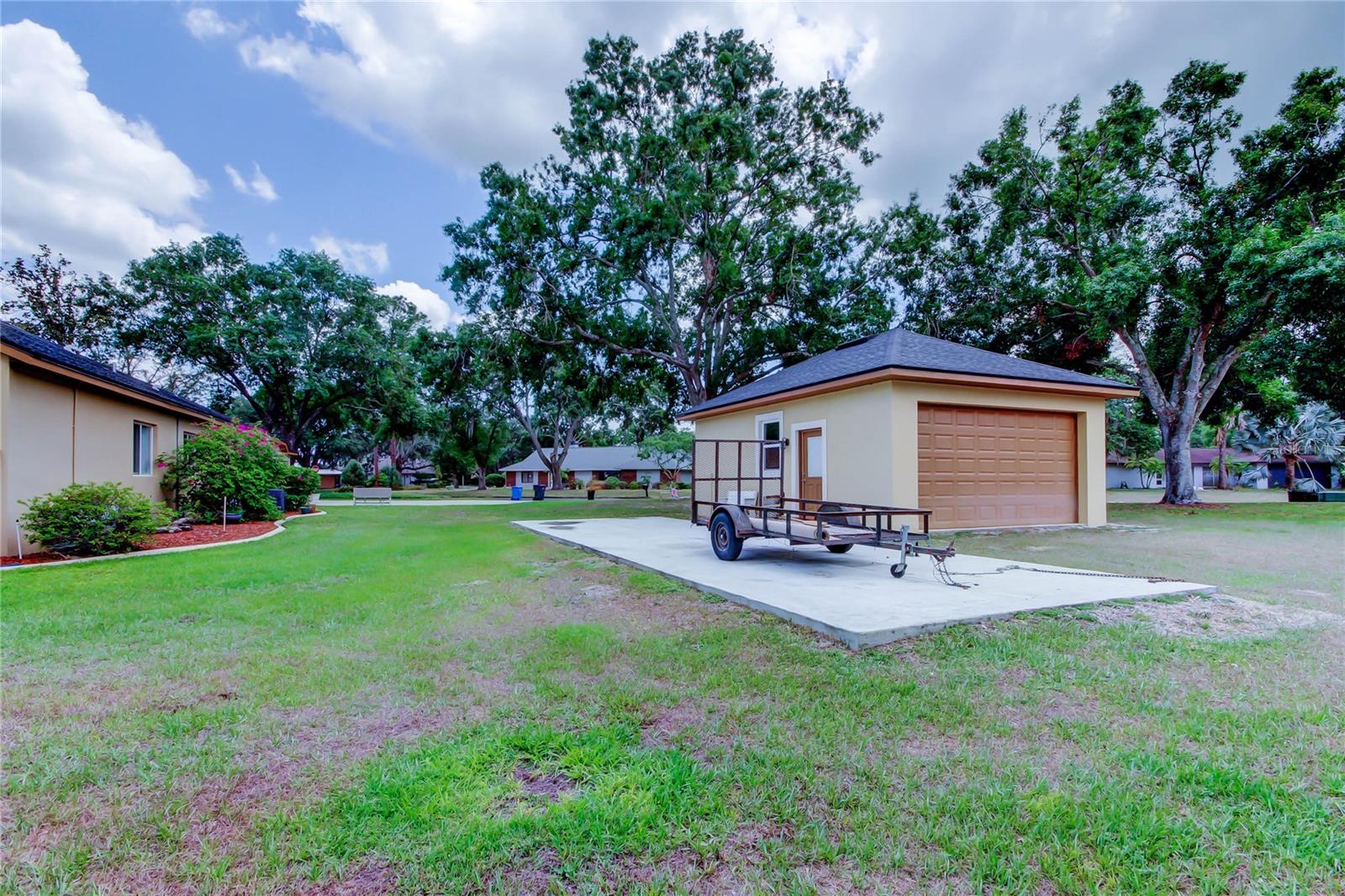 Image 55 of 65 For 15302 Lake Maurine Drive