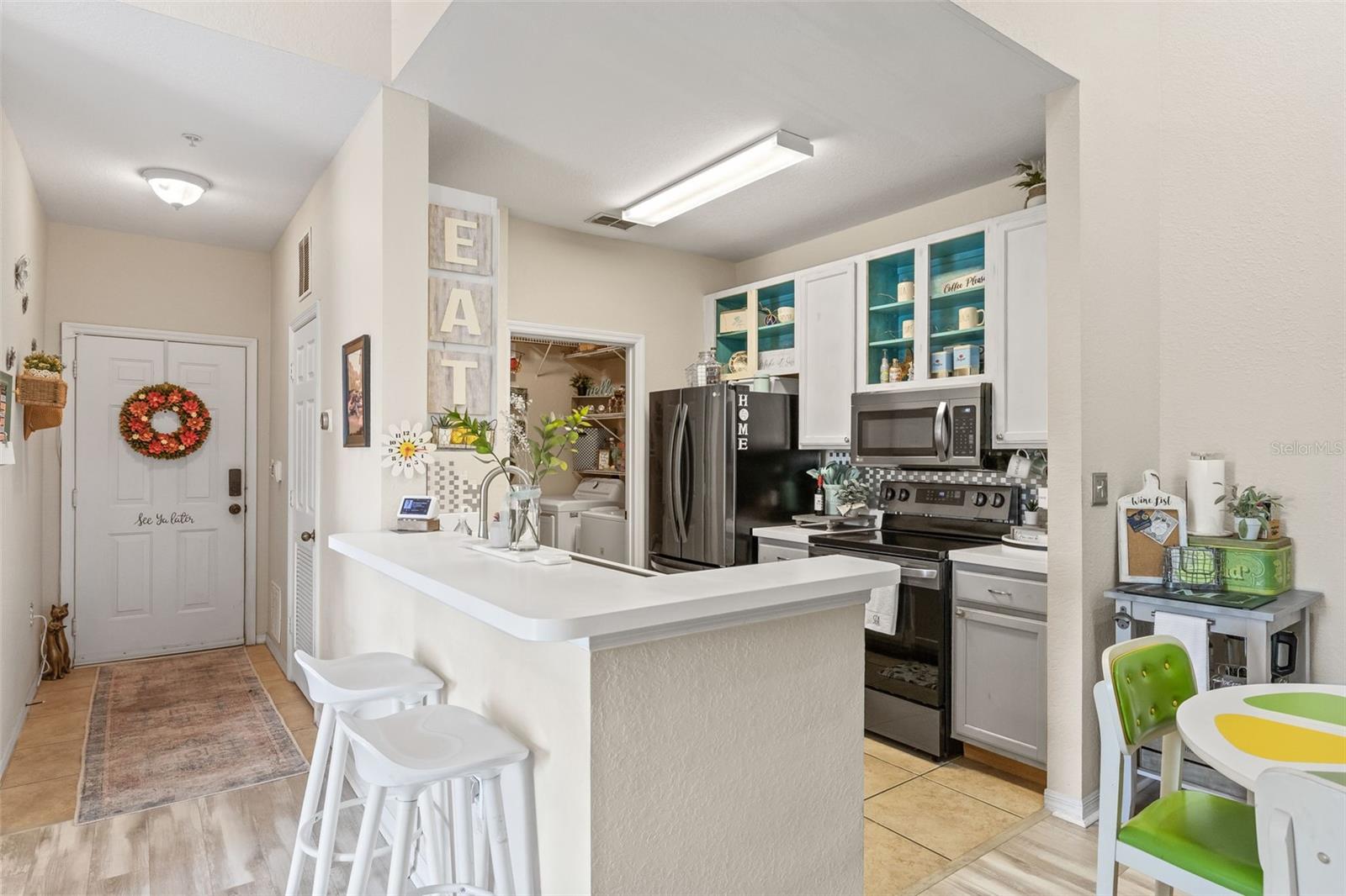 Image 12 of 56 For 10203 Courtney Palms Boulevard 301