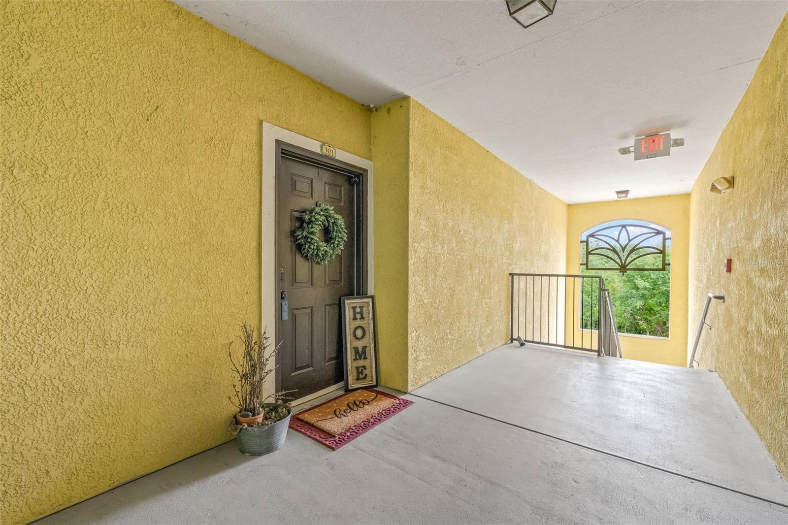 Image 7 of 56 For 10203 Courtney Palms Boulevard 301