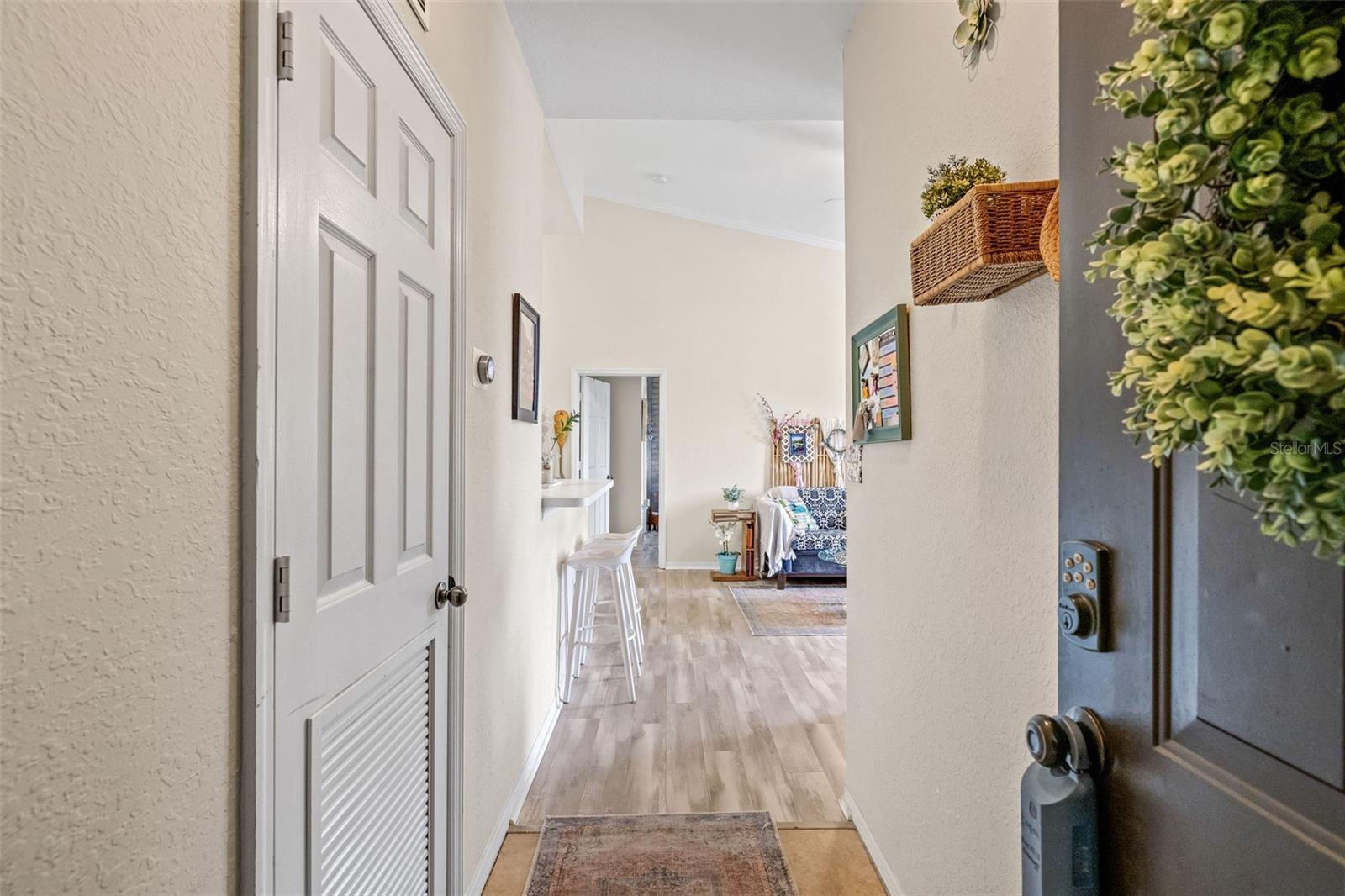 Image 8 of 56 For 10203 Courtney Palms Boulevard 301