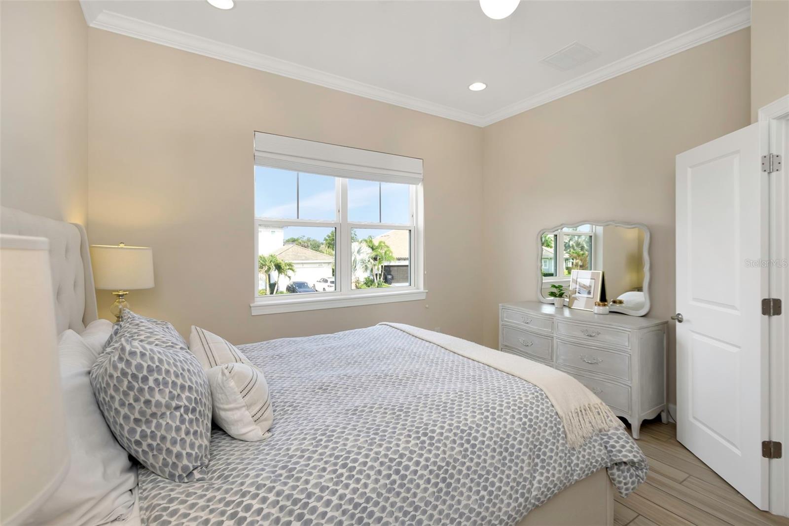 Image 30 of 69 For 4139 Rocky Shores Drive
