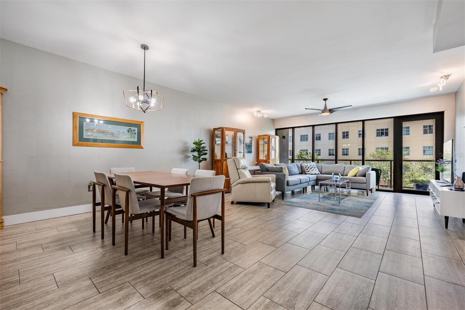Image 4 of 66 For 199 Dali Boulevard 403